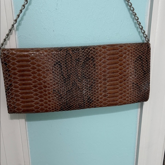 Lulu Townsend Elegant Brown Snakeskin Clutch - Picture 8 of 9